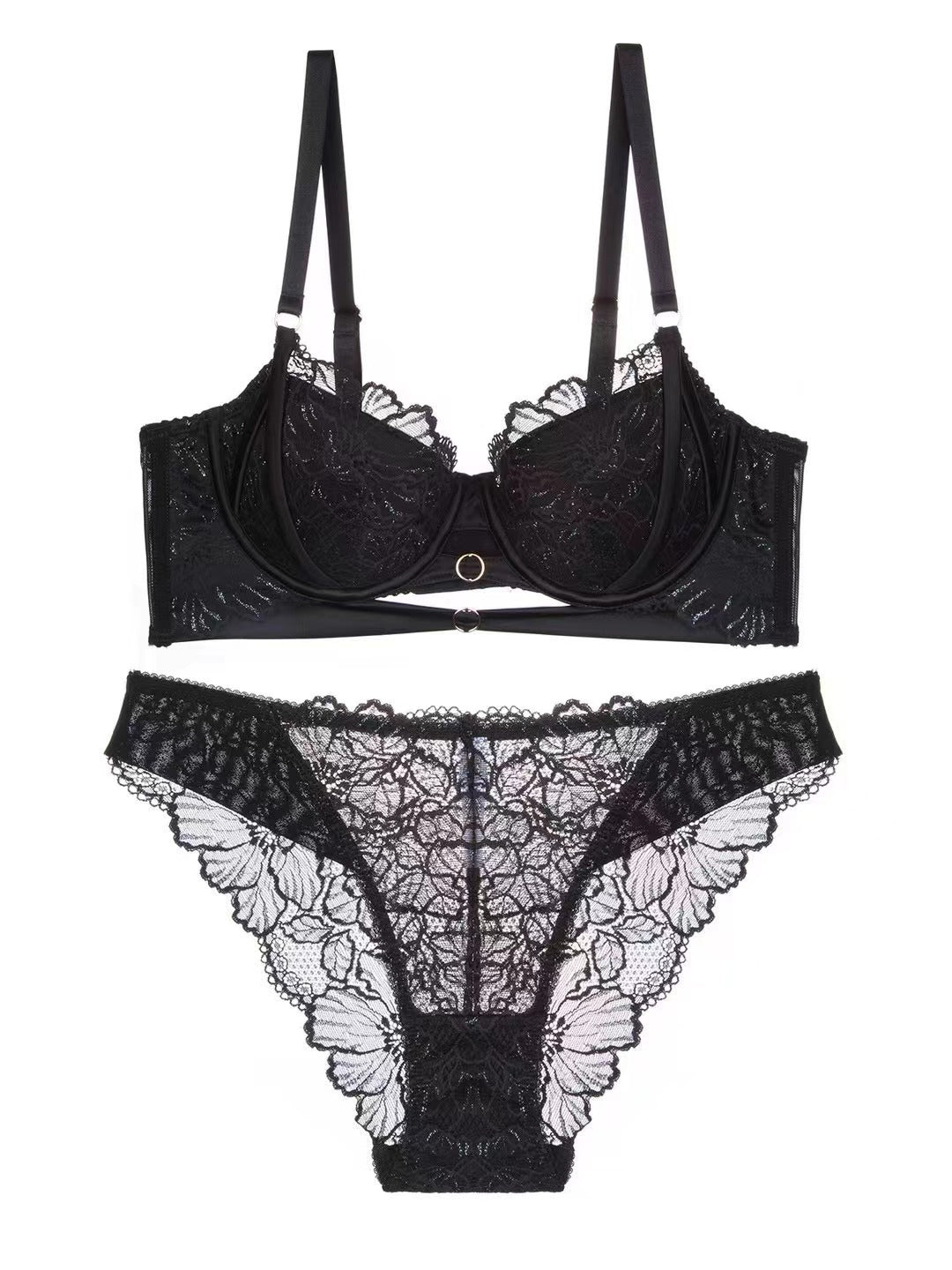 Michelle, 38B / XL